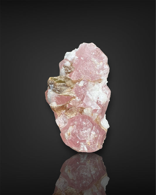 Natural Pink Mortanite from Virgem de Lapa, Minas Gerais, Brazil